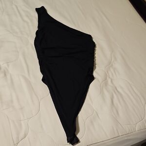 Elegant Black One-Shoulder Bodysuit